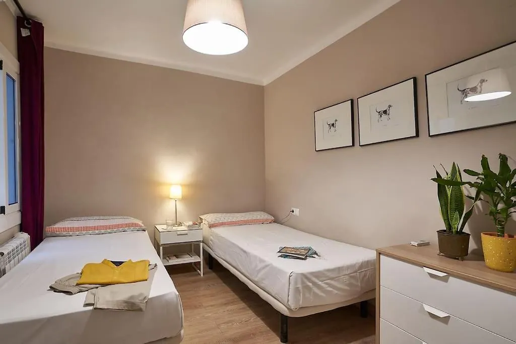 Bebarceloner Sant Andreu Apartments - 3 Bedrooms 0*, Βαρκελώνη