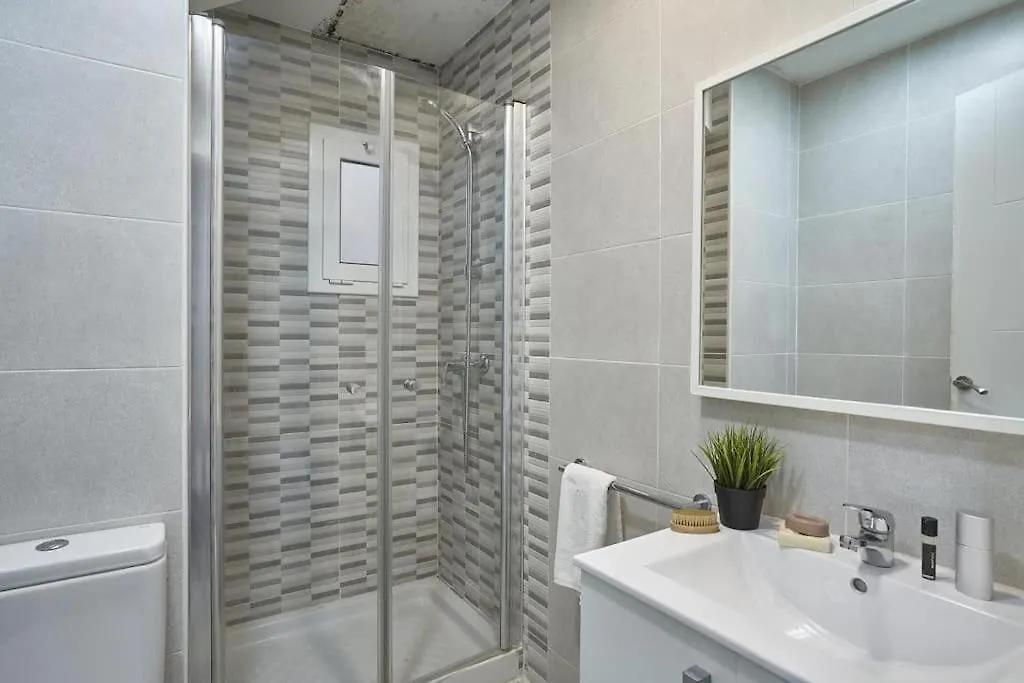 Bebarceloner Sant Andreu Apartments - 3 Bedrooms