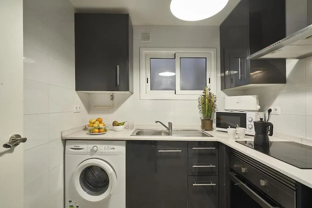 Bebarceloner Sant Andreu Apartments - 3 Bedrooms